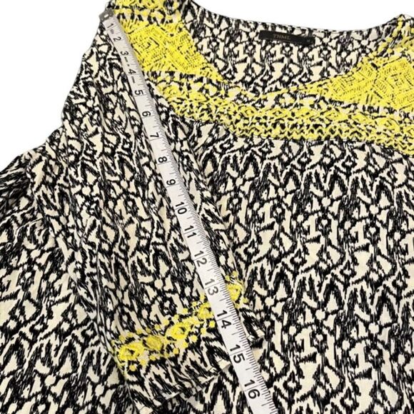 THML Embroidered Blouse Black and White with Neon Yellow Detail Size Medium - Picture 10 of 10